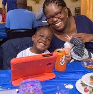 Meet your Posher, Ebony